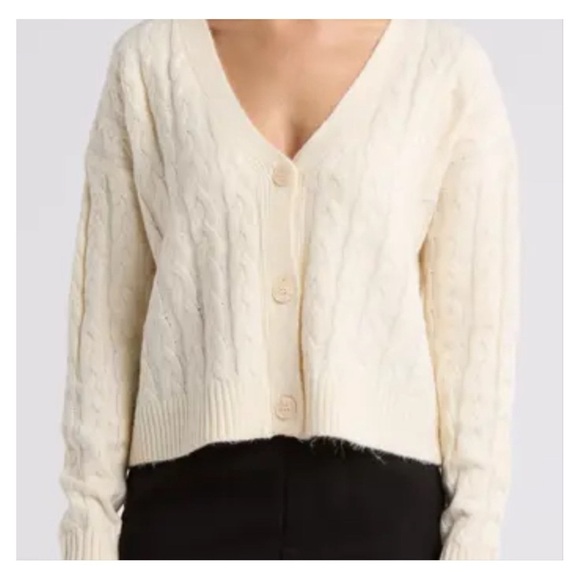 Elie Tahari Medium Cream Cable Knit Crop Cardigan Sweater - Picture 1 of 11